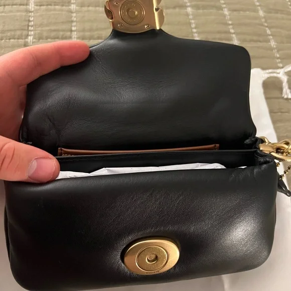 Coach Pillow Tabby Should Bag 18 - Picture 2 of 5